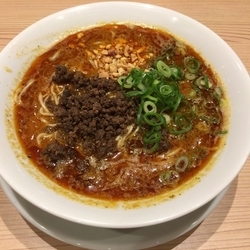 京山椒薫濃厚担々麺