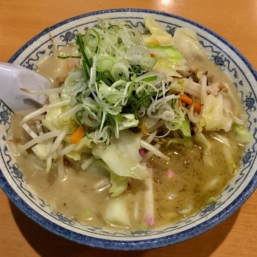 「ちゃんぽん (750円) 黒マー油 (50円)」@びいどろの写真