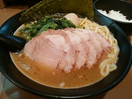 「太麺肉入り３点盛り＋ホウレンソウ＋ライス」@誠屋 大森山王店の写真