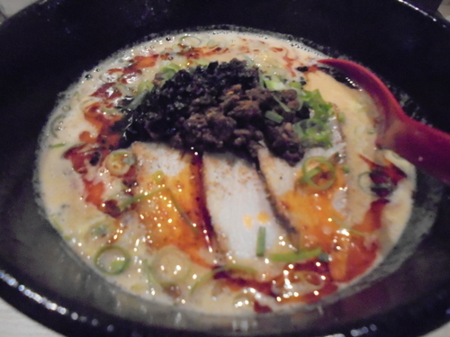 「3枚チャーシュー味噌担々麺　１０４０円」@拉麺 大公 南太田本店の写真