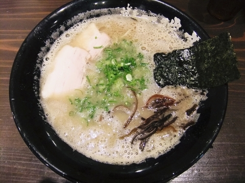 「ラーメン（750円）」@博多一瑞亭の写真