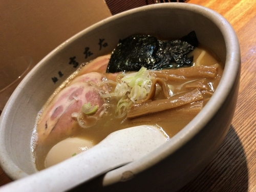 「味玉らーめん　チャーシュー（３枚）」@麺屋吉左右の写真