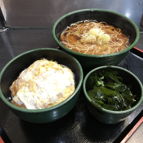 「得ランチ(¥500)+わかめ(クーポン)」@ゆで太郎 南青山一丁目店の写真
