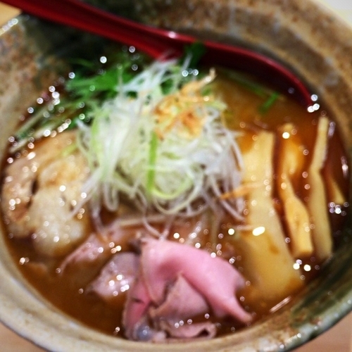 「焼きあご塩らー麺（800円）」@焼きあご塩らー麺 たかはし 上野店の写真