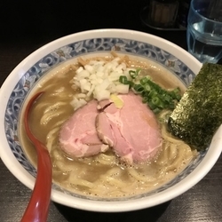 煮干豚骨らーめん