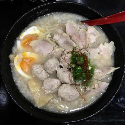 「贅沢とりしんラーメン (1,150円)」@地鶏白醤油拉麺 鶏真 大街道店の写真