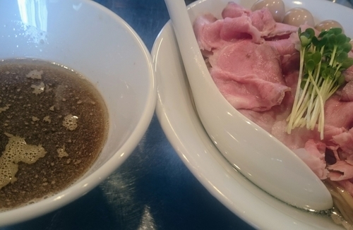 「端麗煮干し昆布水つけ麺＋大盛＋肉増し＋ウズラ」@さんじの写真