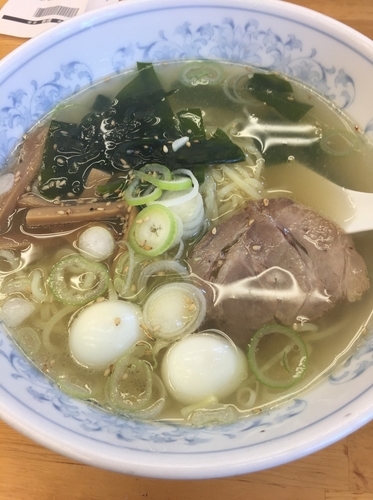 「塩ラーメン」@ぎょうざの満洲 東松山駅前店の写真