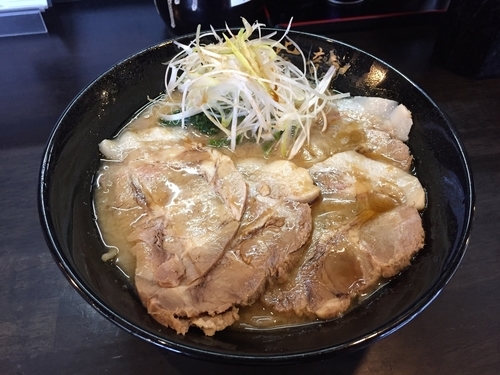 「ちゃーしゅーめん（大盛り）」@城南らーめん 紫龍 旗の台本店の写真