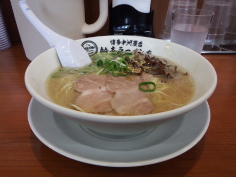 「ラーメン」@博多中洲屋台 鈴木ラーメン店 鵜野森店の写真