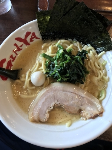 「濃厚醤油とんこつラーメン➕麺固め」@横浜家系ラーメン 吟家 木更津店の写真