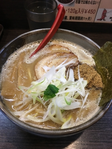 「らぁめん730円+大盛無料」@つけめん 眞司 其のニの写真