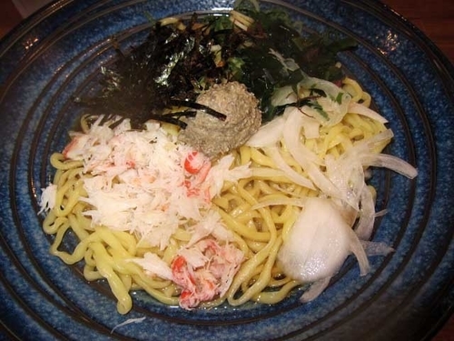 「蟹そば　680円（期間限定特価）」@魚介系まぜそば専門店 魚がしそば 新橋本店の写真