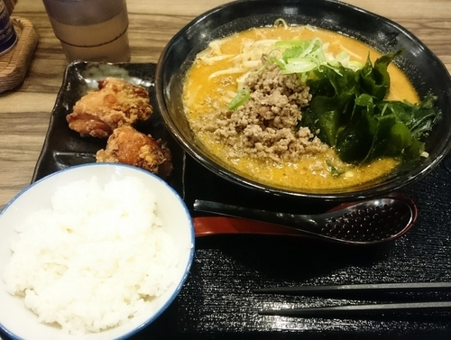 「みそらーめん、唐揚げセット」@マルキン本舗 幸手店の写真