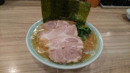 「ラーメン並み チャーシュー」@ラーメン 清水家の写真