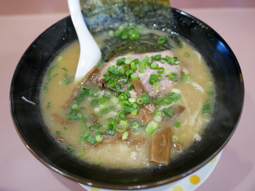 「醤油とんこつ 麺硬め」@手造りラーメン 鶴の写真