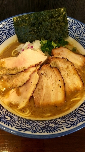 「⑦濃厚炙り肉6煮干し中華蕎麦&⑬味和え玉(味玉付)」@煮干し中華蕎麦 山崎の写真