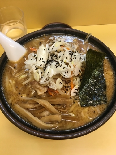 「味噌ラーメン750円」@手もみらーめん 十八番の写真