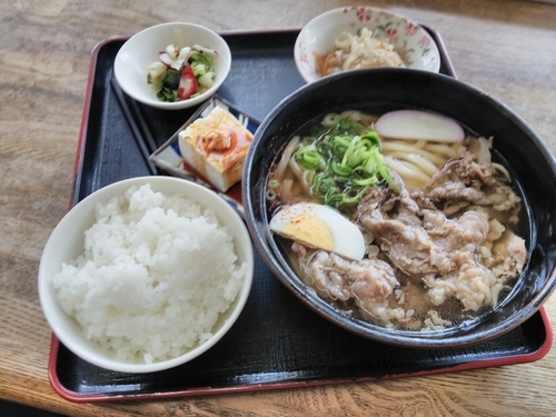 「肉うどん定食」@味処ささゆりの写真
