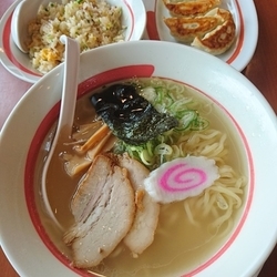 塩らーめん  ミックスランチ 799円