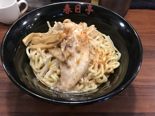 「鳥豚油そば」@油そば専門店 春日亭 池袋本店の写真