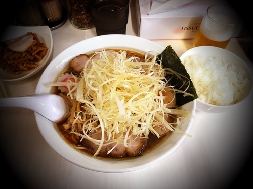 「ネギチャーシュー麺大盛」@張順の写真