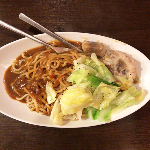 「まぜそばカレー＋国産牛テール」@広尾のカレーの写真