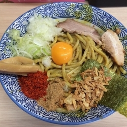 カレーまぜそば 850円