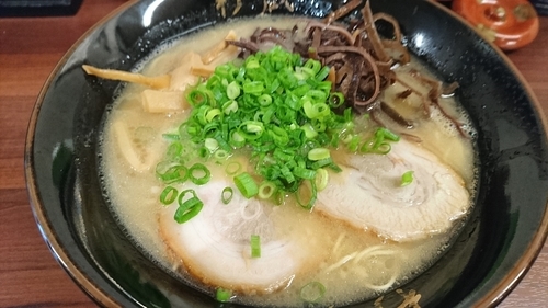 「わくらーめん ￥ 680」@博多豚骨らーめん わ蔵 亀戸店の写真