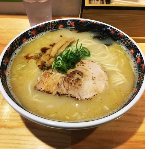 「鮮魚白湯らーめん」@鮮魚麺 海里の写真