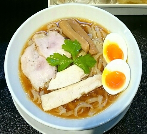 「特製醤油ラーメン」@麺屋 久仁衛の写真