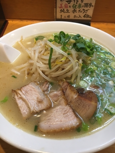 「ラーメン¥950」@薩摩っ子ラーメン 北新地店の写真