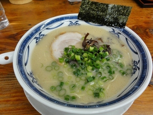 「ラーメン　650円　替玉150円」@博多らあめん うりんぼの写真