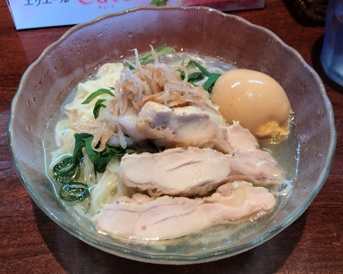 「冷たい雫(5月限定)＋味玉＋ベーコン＋ライス」@こくまろ鶏らーめん 久久の写真