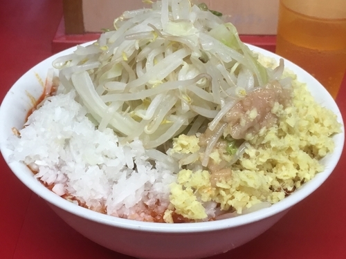「辛ラーメン +タマネギ+ショウガ」@らーめん 武丸の写真