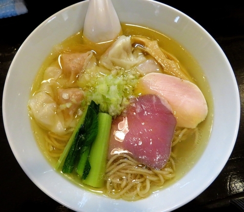 「塩わんたんめん（950円）」@らぁ麺 すぎ本の写真