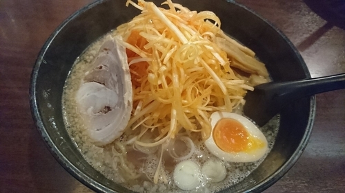 「特製醤油＋辛ねぎ」@麺や 陽空の写真