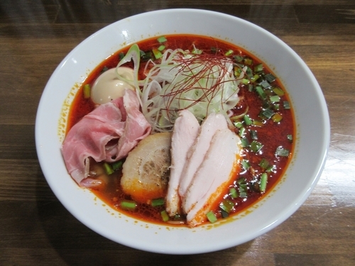 「特製台湾らーめん（１０３０円）＋チャーシュー＋餃子」@三代目 むじゃきの写真