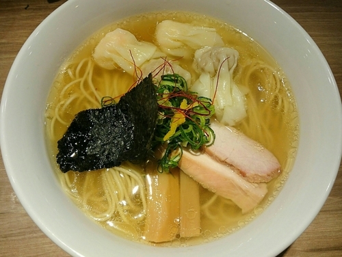 「白旨にこにこワンタン麺」@中華soba いそべの写真