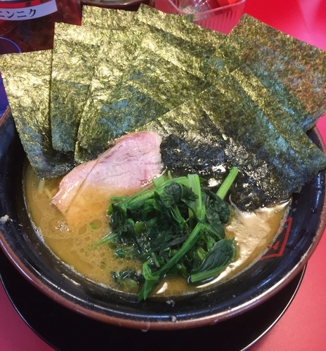 「ラーメン中盛  のり増し」@家系ラーメン 王道 いしいの写真