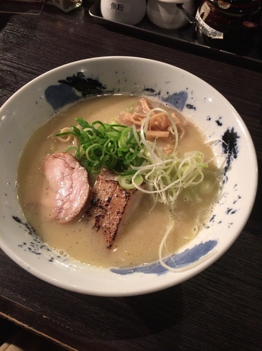 「濃厚鶏そば」@鶏そば 雫一 大袋店の写真