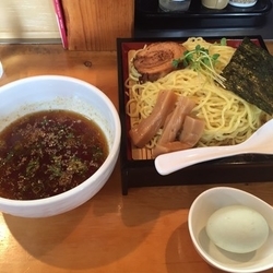 カレー風味のざるらーめん(700円)