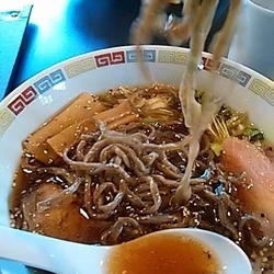 鶏中華（700円）