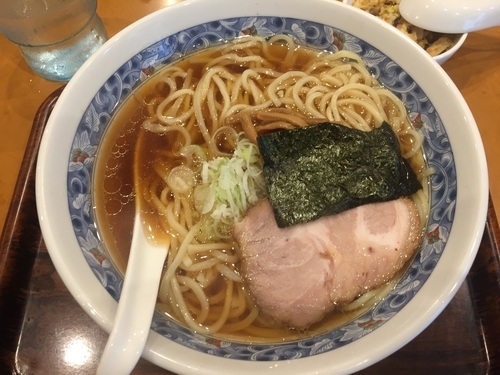 「らあめん+サービスチャーハン（700+0円）」@好日の写真