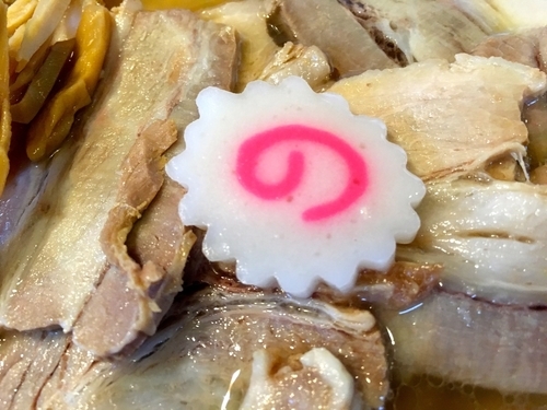 「肉煮干中華そば」@肉煮干し中華そば さいころの写真