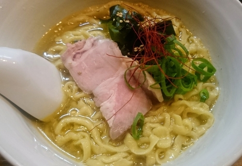 「新茶のラーメン（限定、１０００円）」@らーめん かねかつの写真