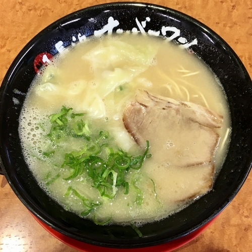 「ワンタンめん (750円)」@長浜ナンバーワン 箱崎店の写真