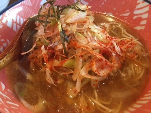 「ピリ辛鶏そば」@鶏料理 葉やまの写真