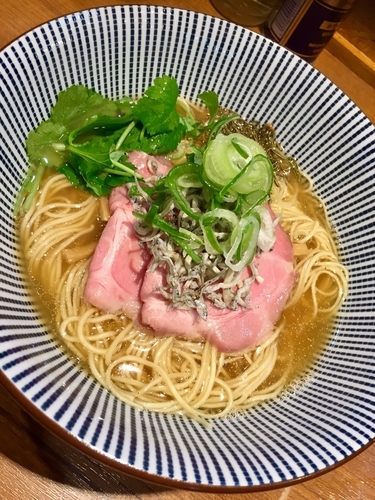 「【限定①】じゃこと焼きアゴの煮干しそば ￥780」@寿製麺よしかわ 川越店の写真