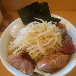 ラーメン大